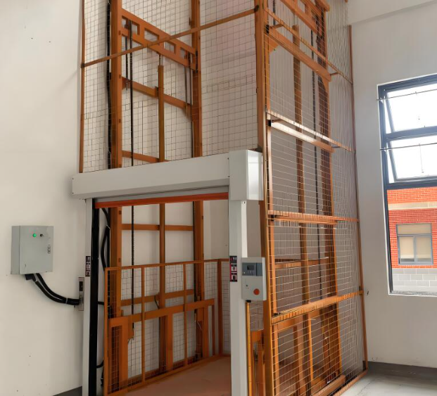 乌达升降货梯是特种设备码